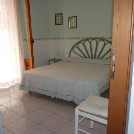 Claudia - Vacanze A * Canneto (Lipari)