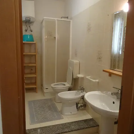 Claudia - Vacanze A 칸네토