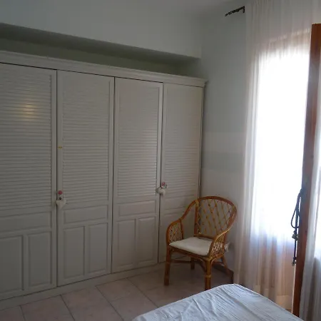 Claudia - Vacanze A * 칸네토