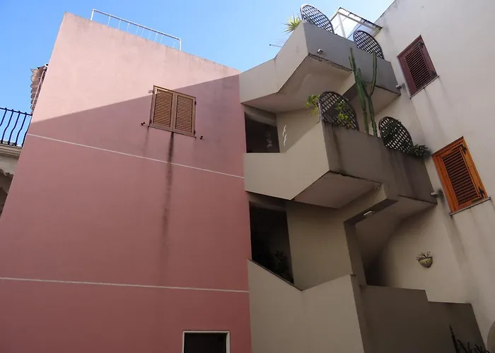 Claudia - Vacanze A * Canneto (Lipari)