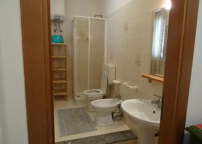 Claudia - Vacanze A Canneto (Lipari)